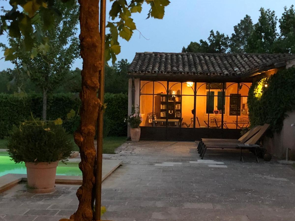 B&B La Badelle 고르드 외부 사진